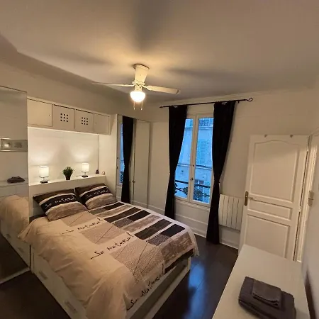 Charming Parisian Pied-à-terre! Appartamento Parigi